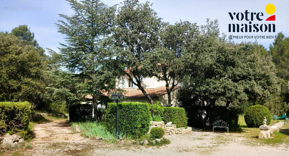 Maison à JOUQUES
