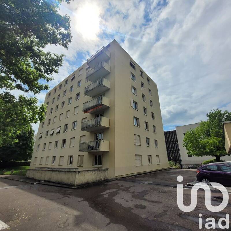 Photo 1 - Appartement à VENISSIEUX