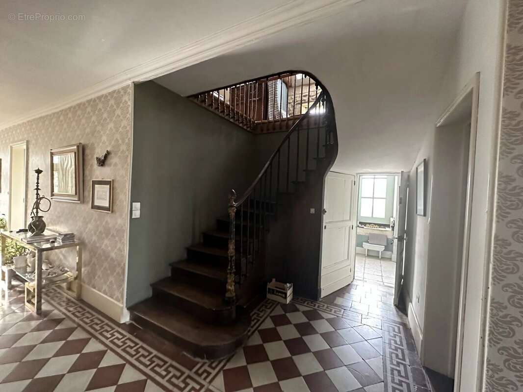 Maison à AUBETERRE-SUR-DRONNE