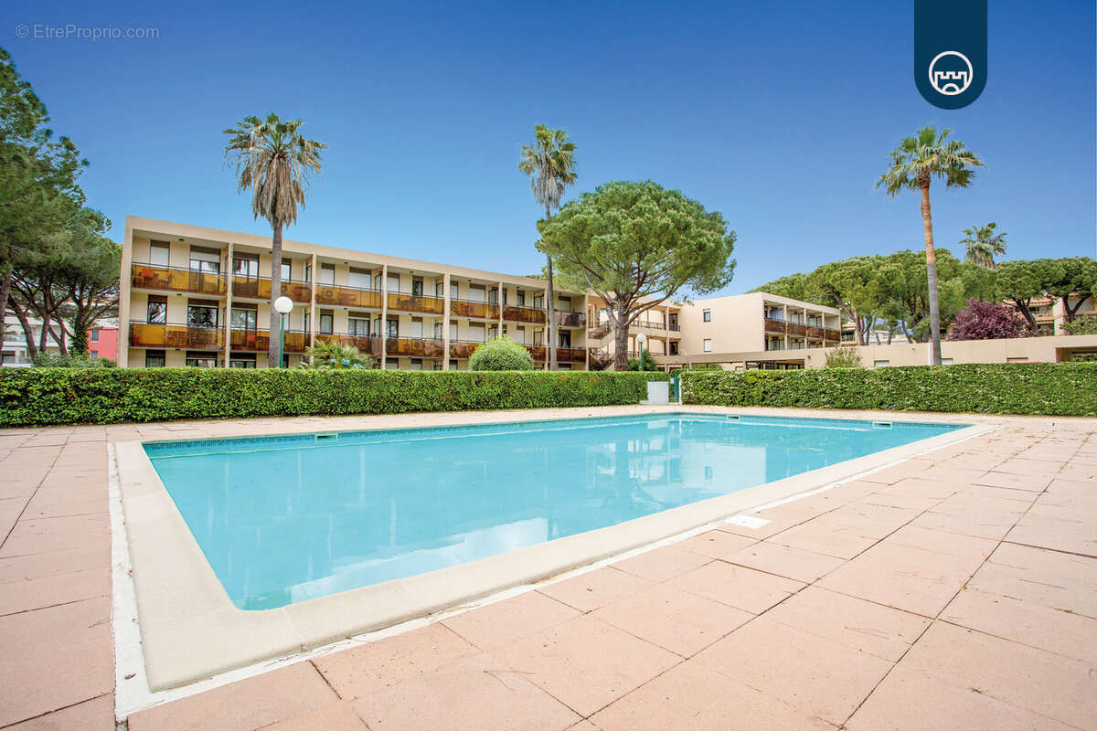 Appartement à MANDELIEU-LA-NAPOULE
