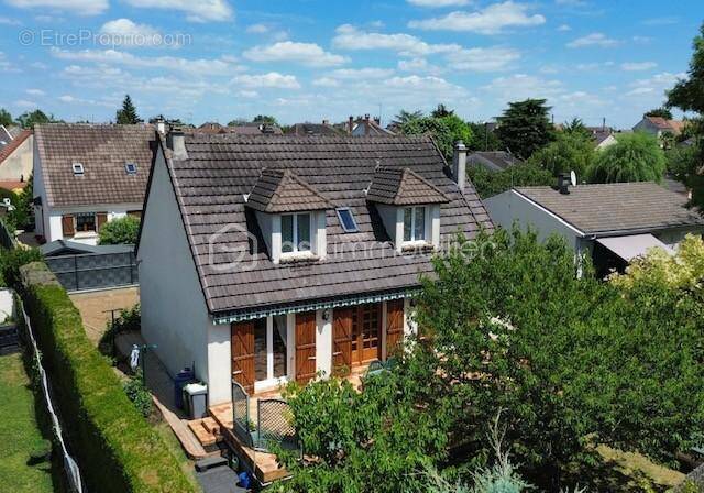 Maison à BALLANCOURT-SUR-ESSONNE