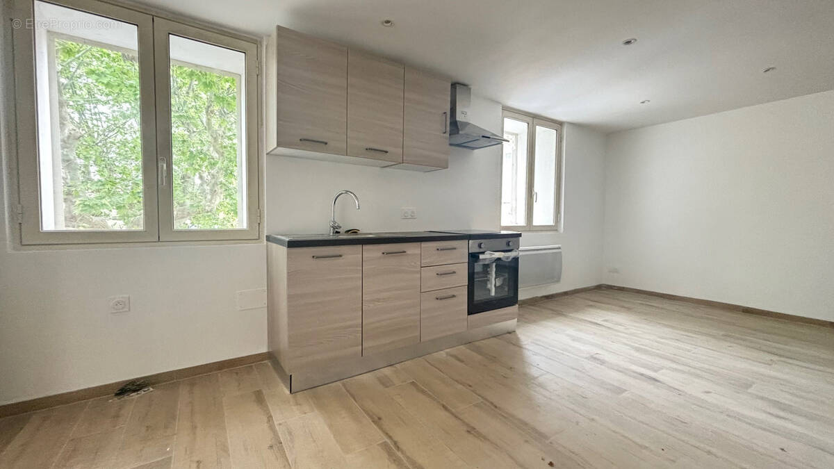 Appartement à LA CRAU