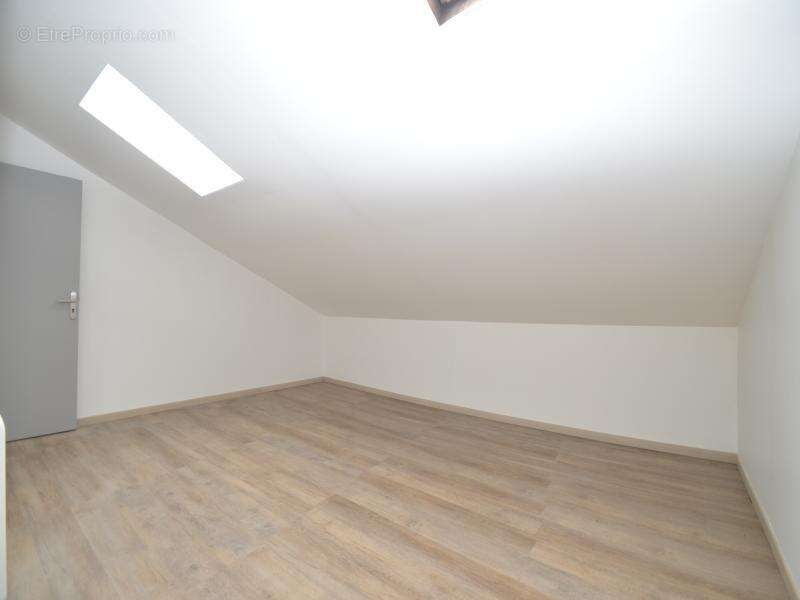 Appartement à MOULIN-NEUF