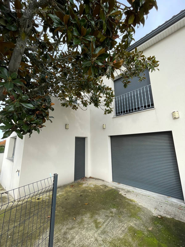 Maison à FROUZINS