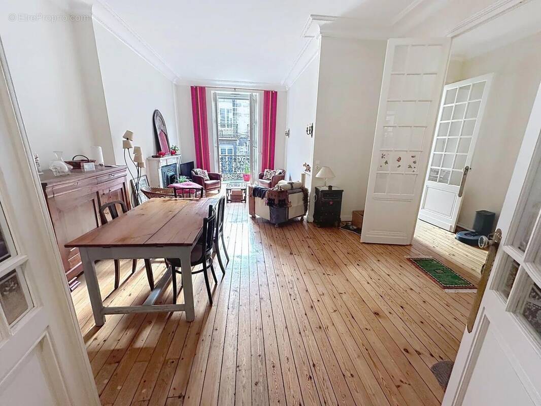 Photo 1 - Appartement à BORDEAUX