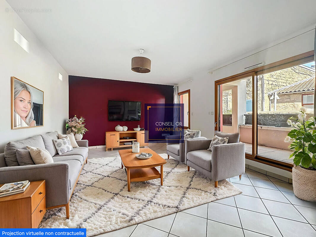 Appartement à MILLERY