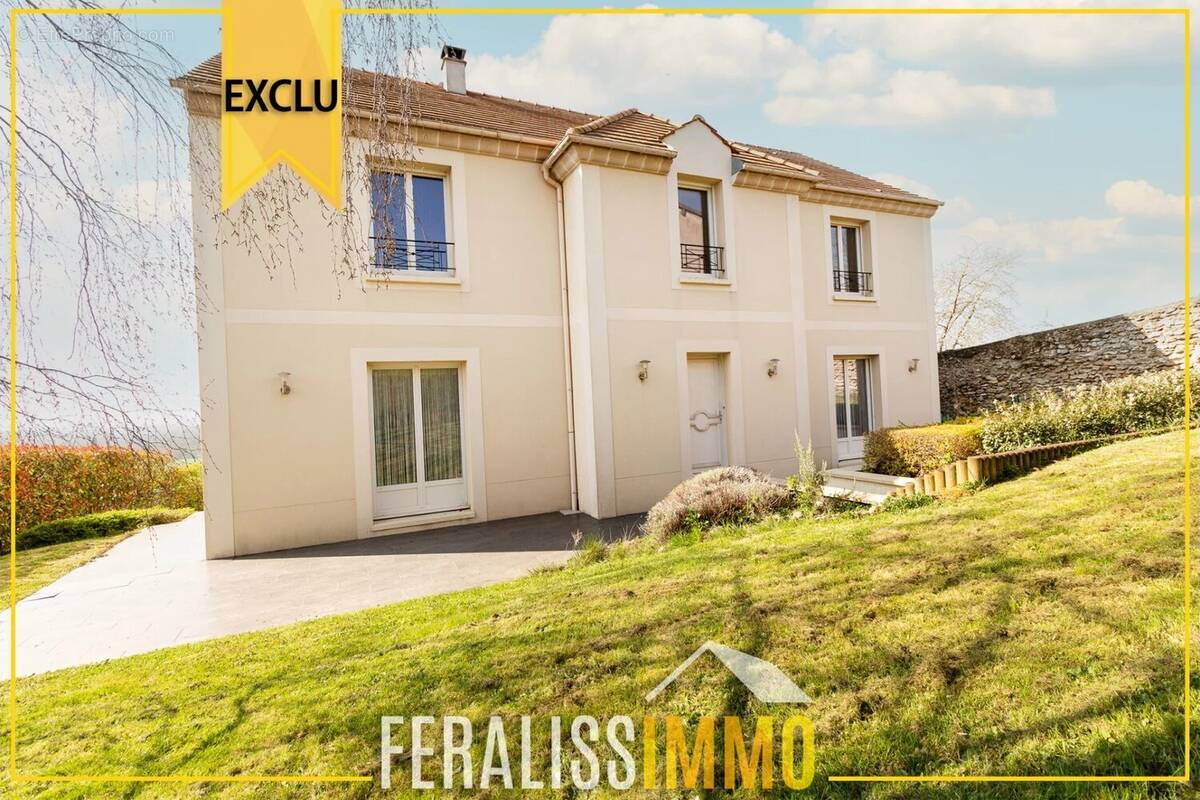 Maison à COURDIMANCHE