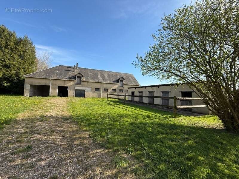 Maison à BUCHY