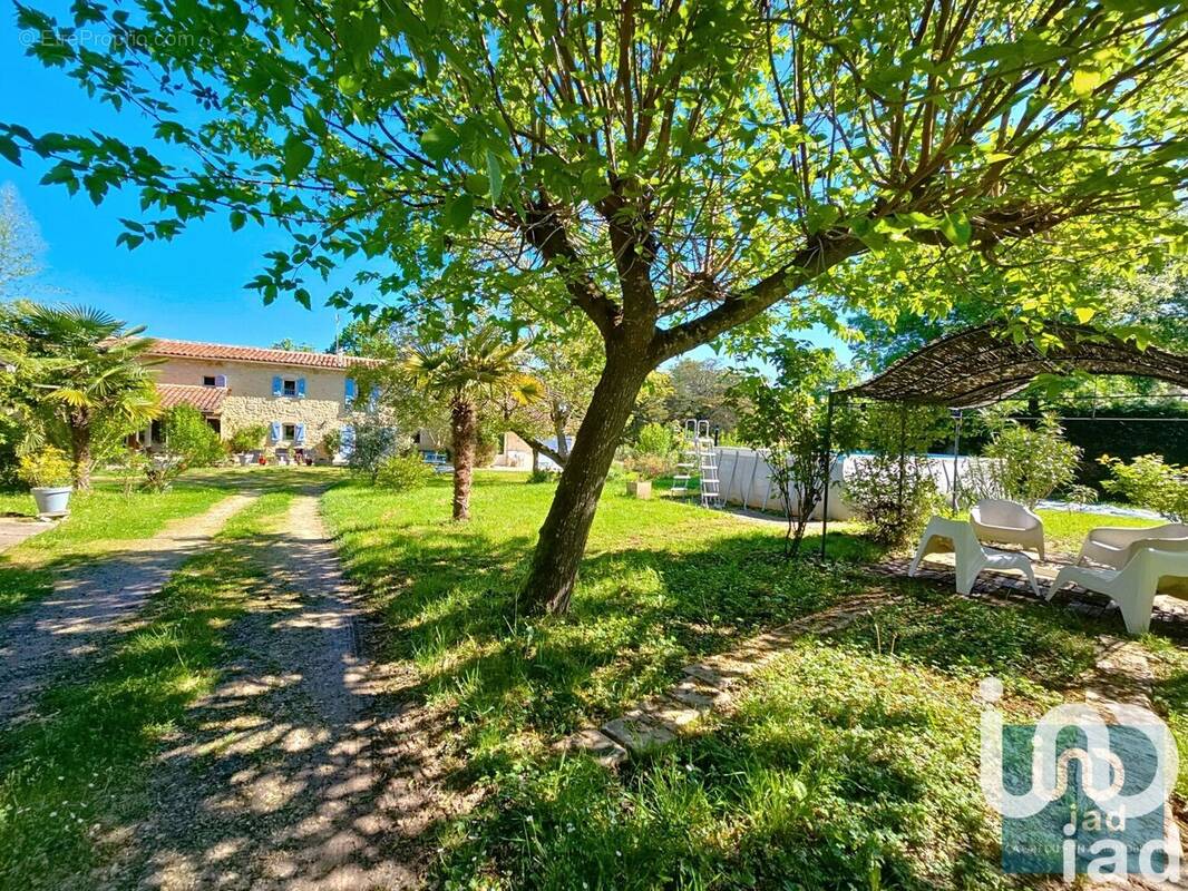 Photo 1 - Maison à VIC-FEZENSAC