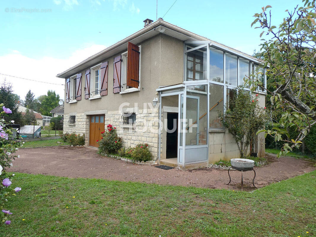 Maison à JOIGNY