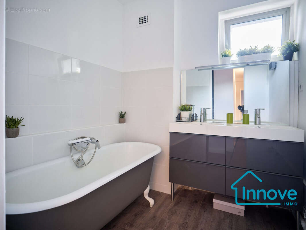 Appartement à LA CELLE-SAINT-CLOUD