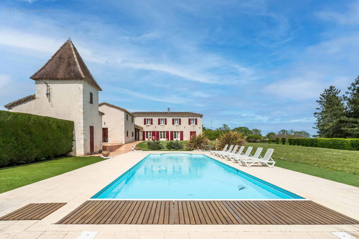 Maison à ROQUECOR