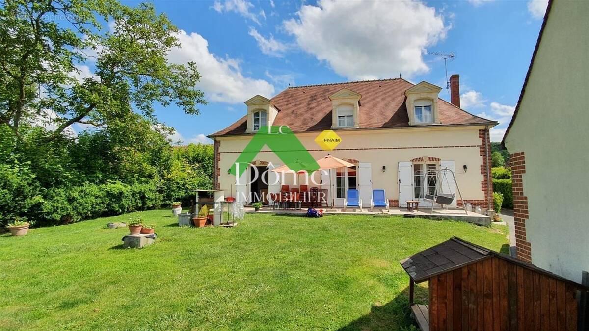 Maison à NOAILLES
