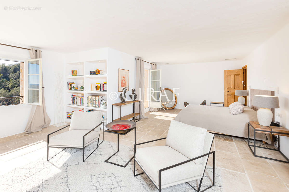 Maison à LA COLLE-SUR-LOUP