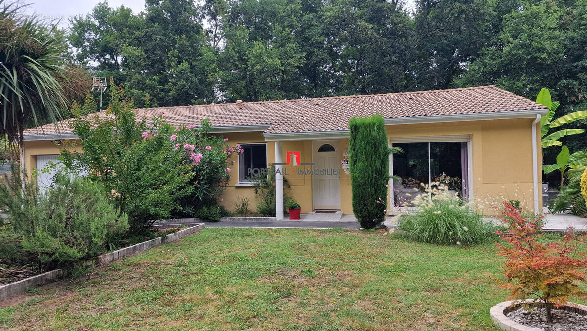 Maison à TAURIAC