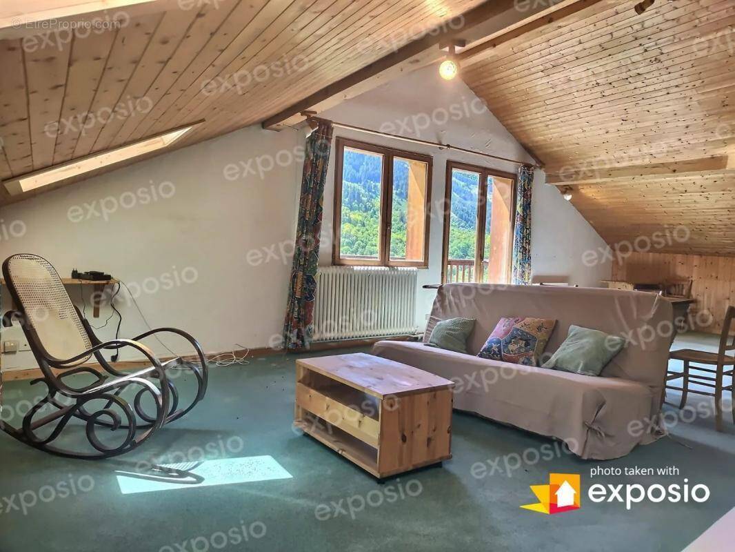 Appartement à LES ALLUES