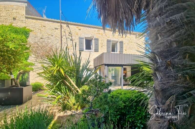 Maison à ESNANDES