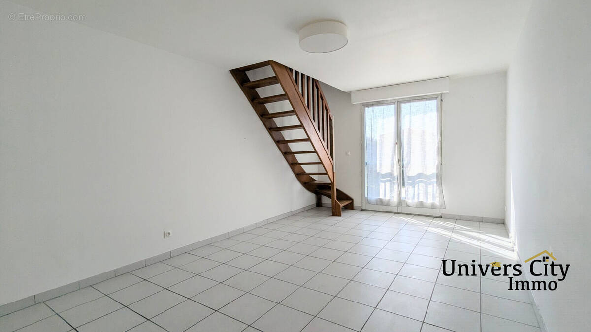 Appartement à LES SORINIERES