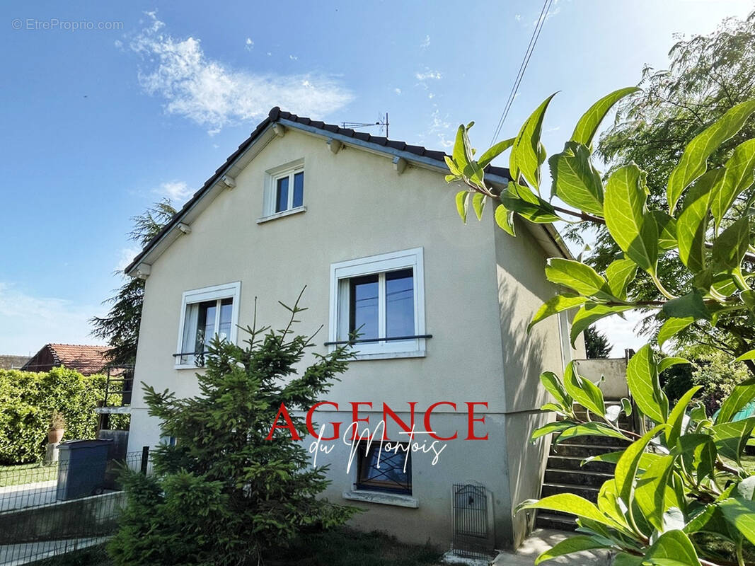 Maison à DONNEMARIE-DONTILLY