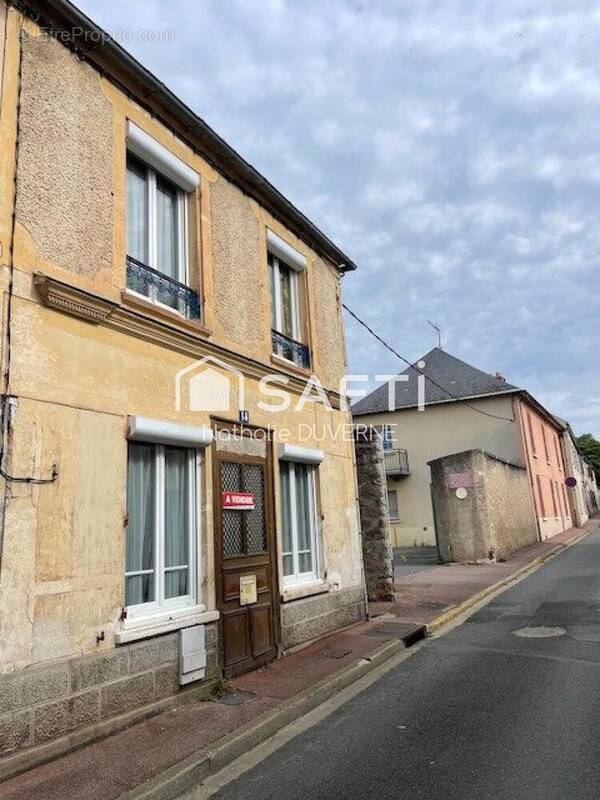 Photo 1 - Maison à ETRECHY