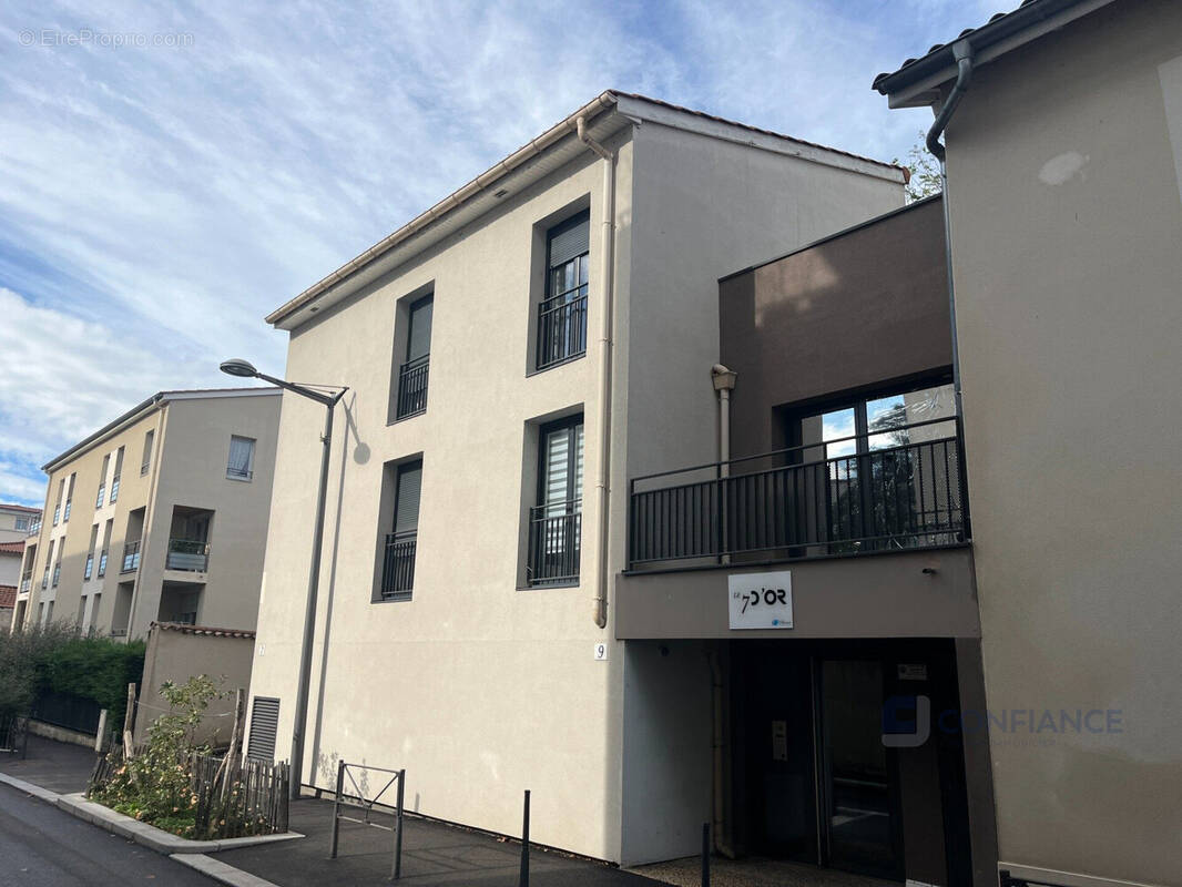 Appartement à OULLINS