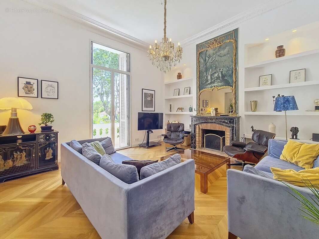 Maison à LE CANNET