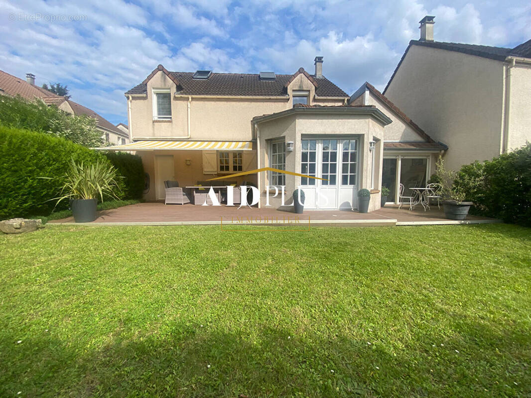 Maison à MARGENCY