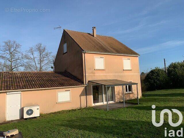 Photo 1 - Maison à MONTREUIL-AUX-LIONS