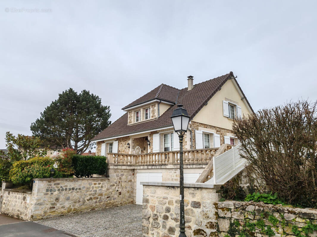 Maison à VILLERS-COTTERETS
