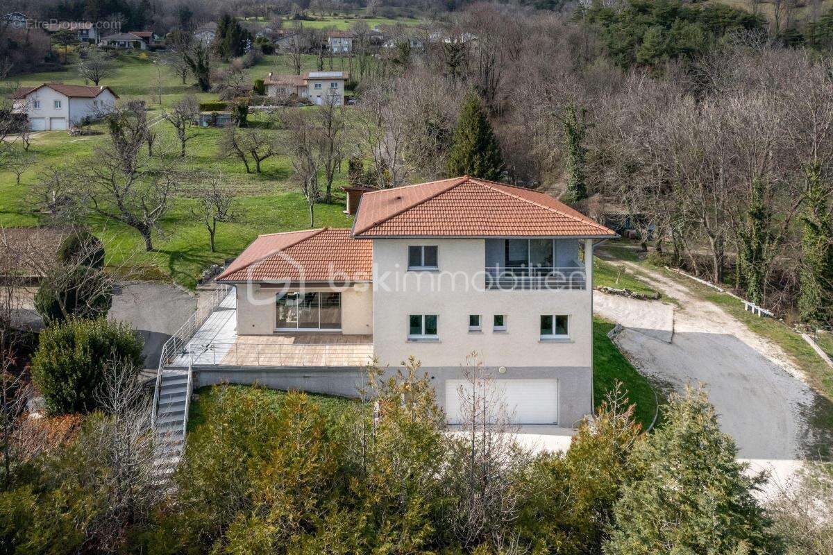 Maison à CLAIX