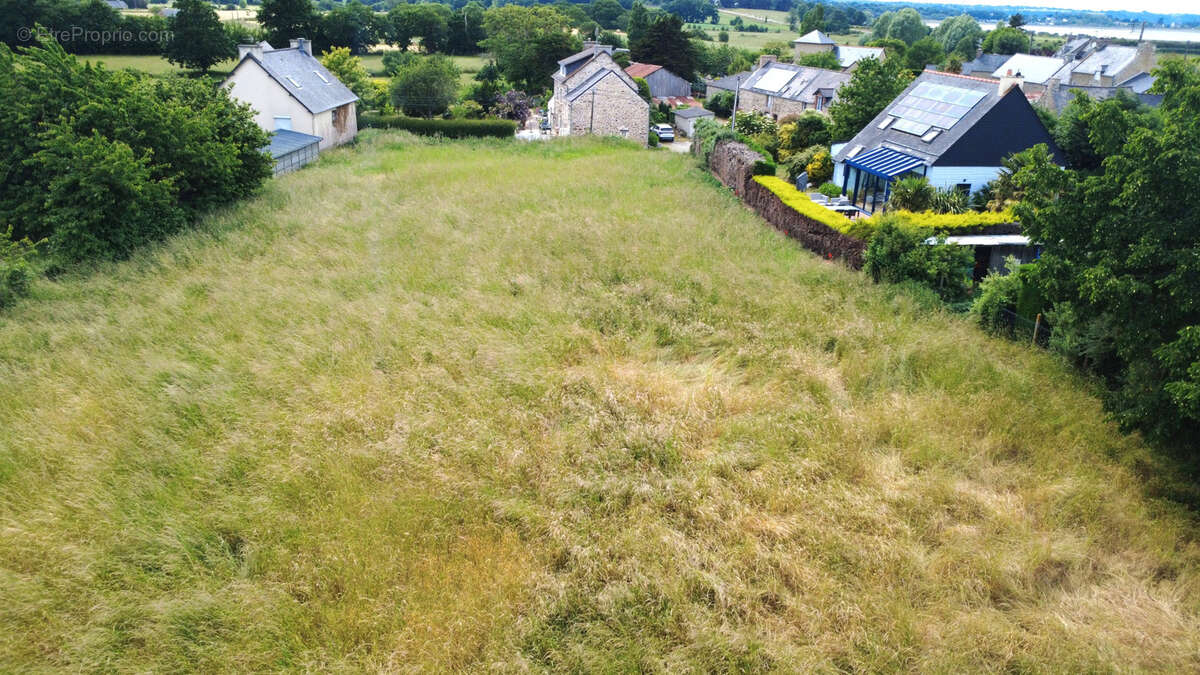 Terrain à PLESSIX-BALISSON