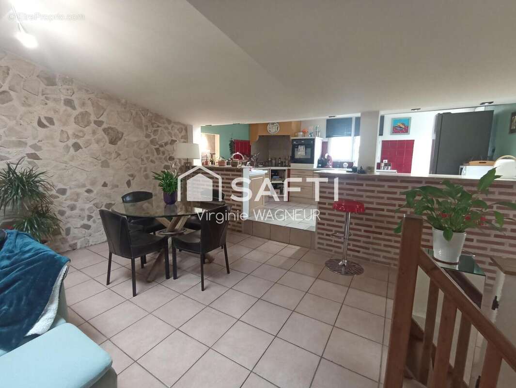Photo 4 - Maison à SAINT-THIBERY