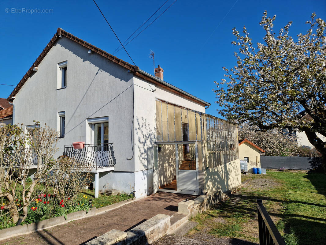 Maison à AUTUN