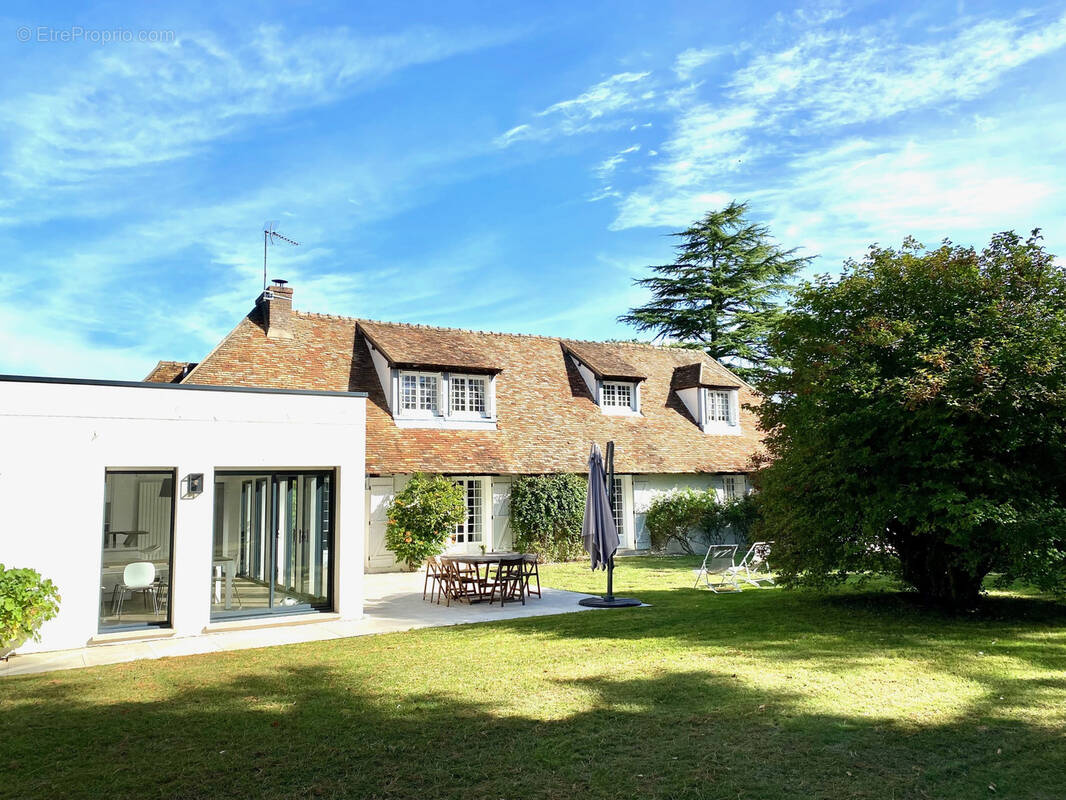 Maison à BOULLAY-LES-TROUX