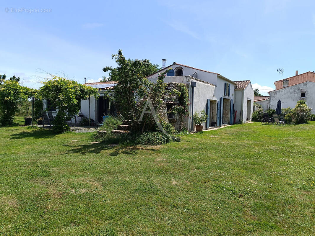 Maison à PORT-DES-BARQUES