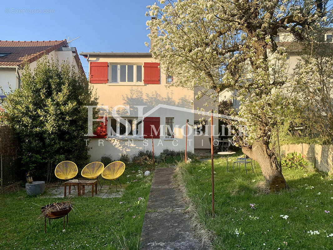 Maison à SAINT-LEU-LA-FORET
