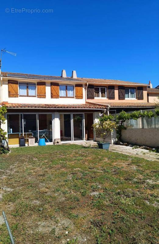 Maison à PORT-DE-BOUC