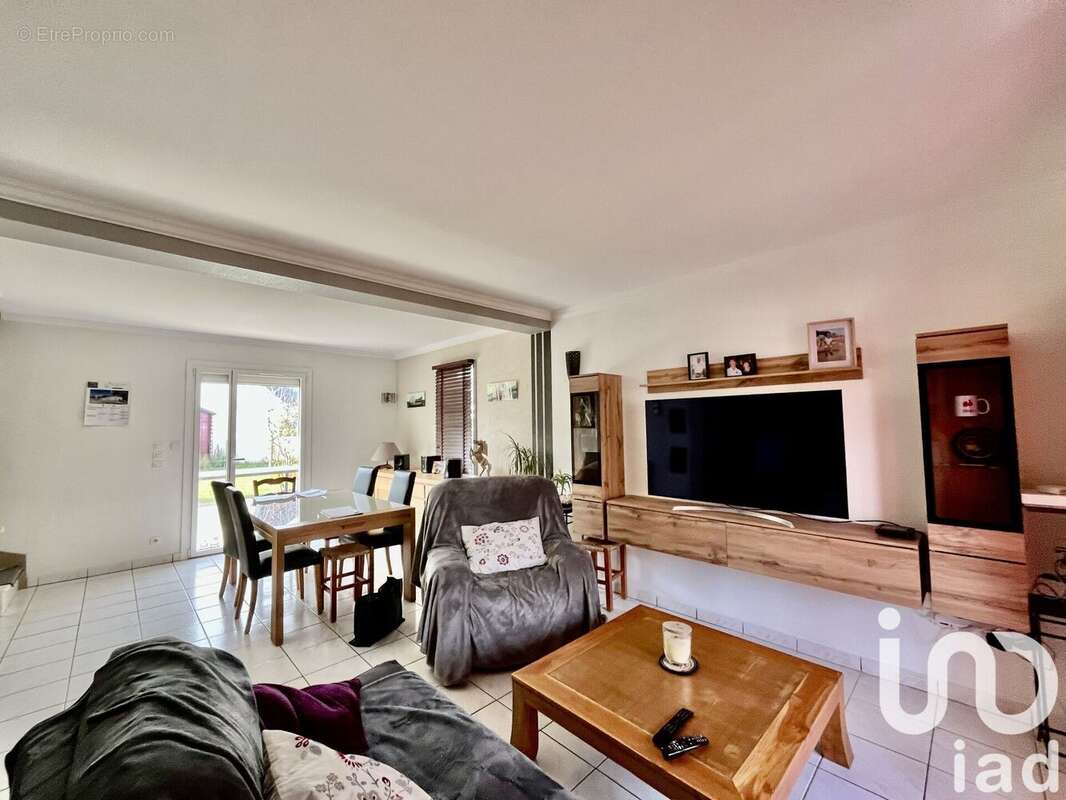 Photo 2 - Maison à TREGUEUX
