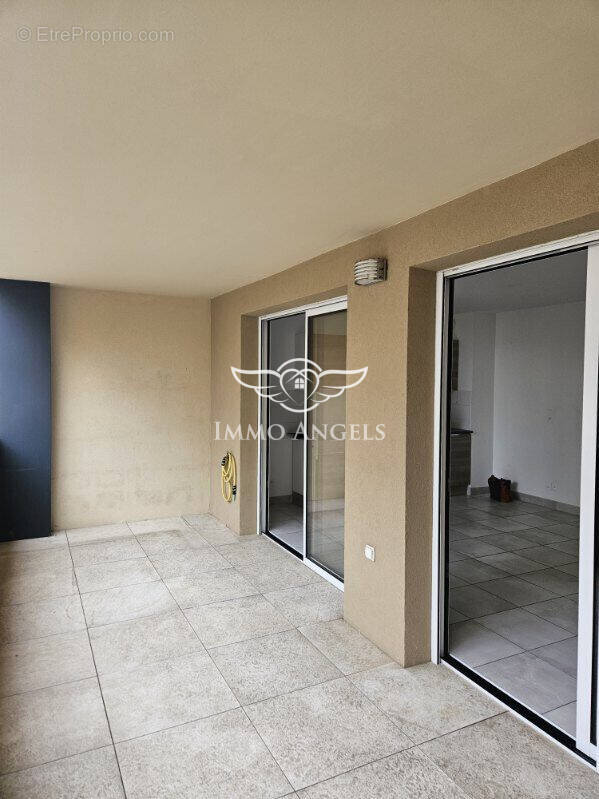 Appartement à MEZE