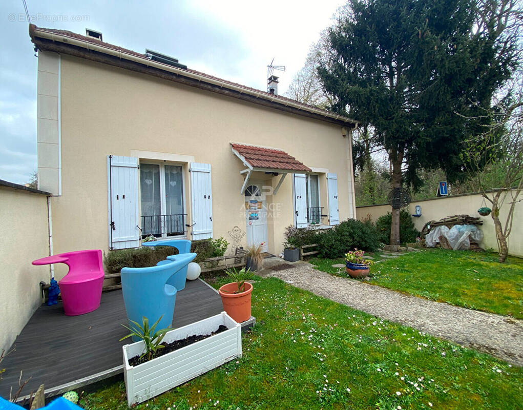 Maison à PONTOISE
