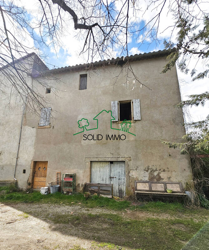 Maison à VINEZAC
