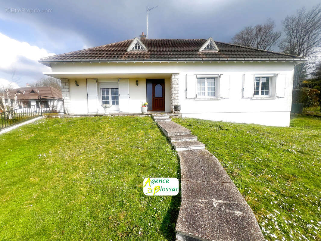 Maison à CHATELLERAULT