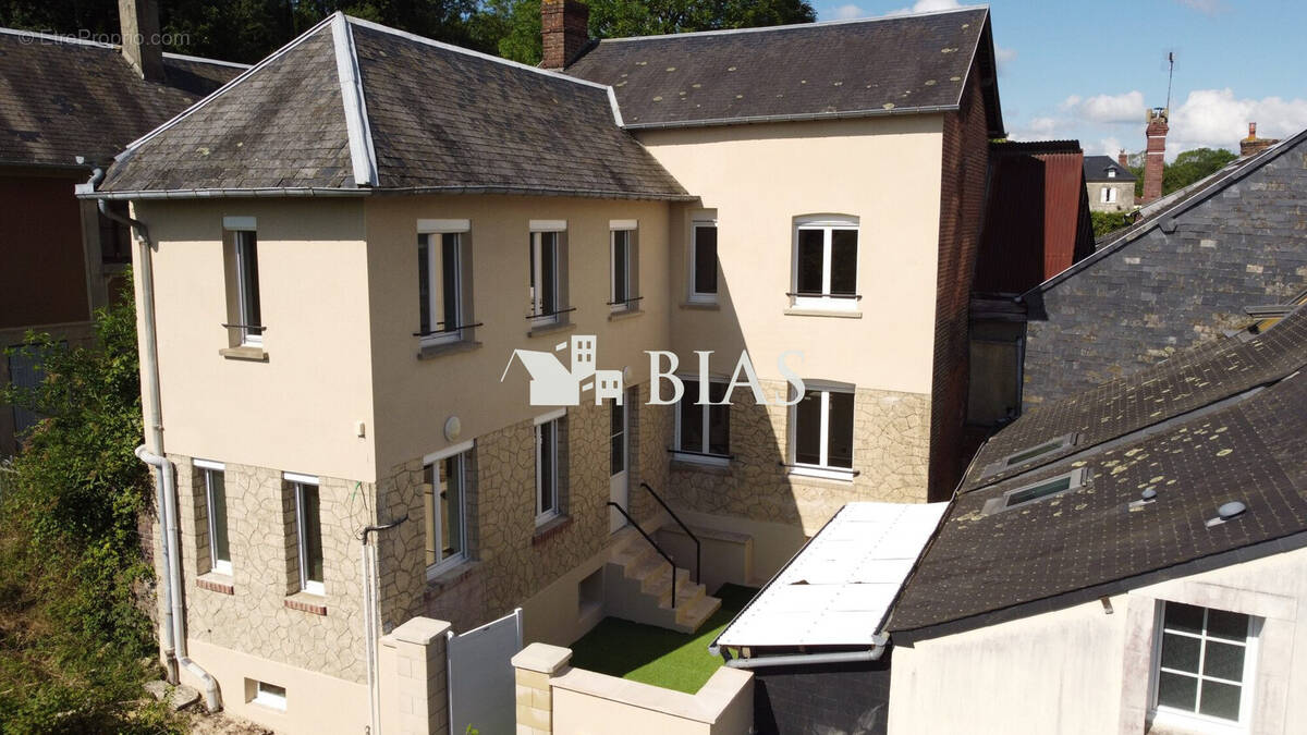 Maison à BONNEBOSQ