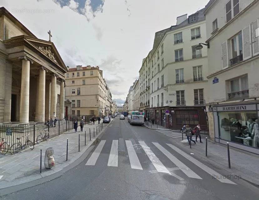 Commerce à PARIS-3E