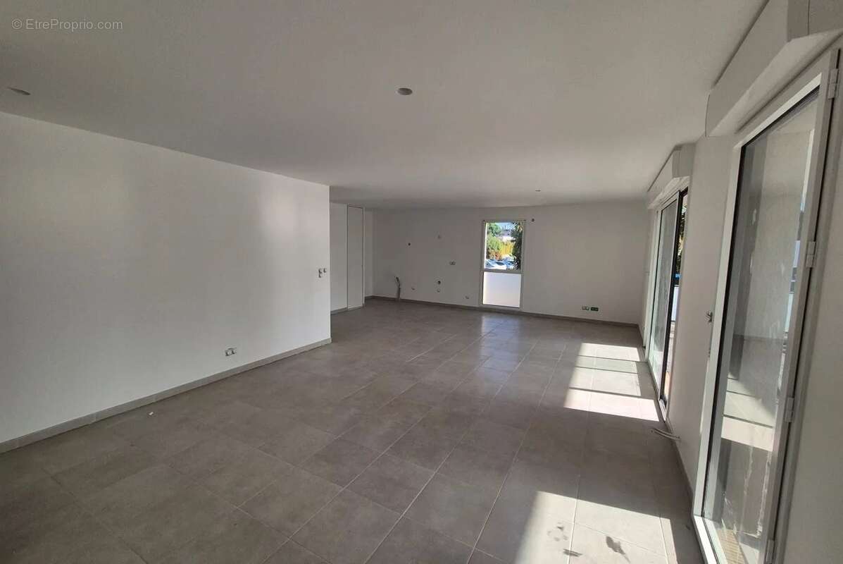 Appartement à HYERES