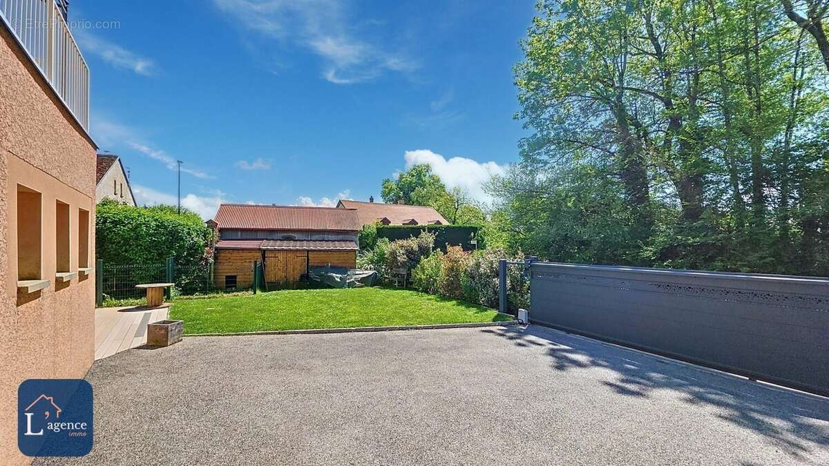 Maison à PREVESSIN-MOENS