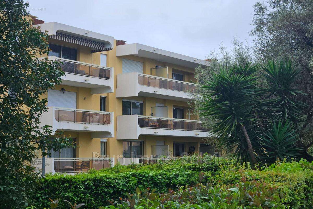 Appartement à VILLENEUVE-LOUBET