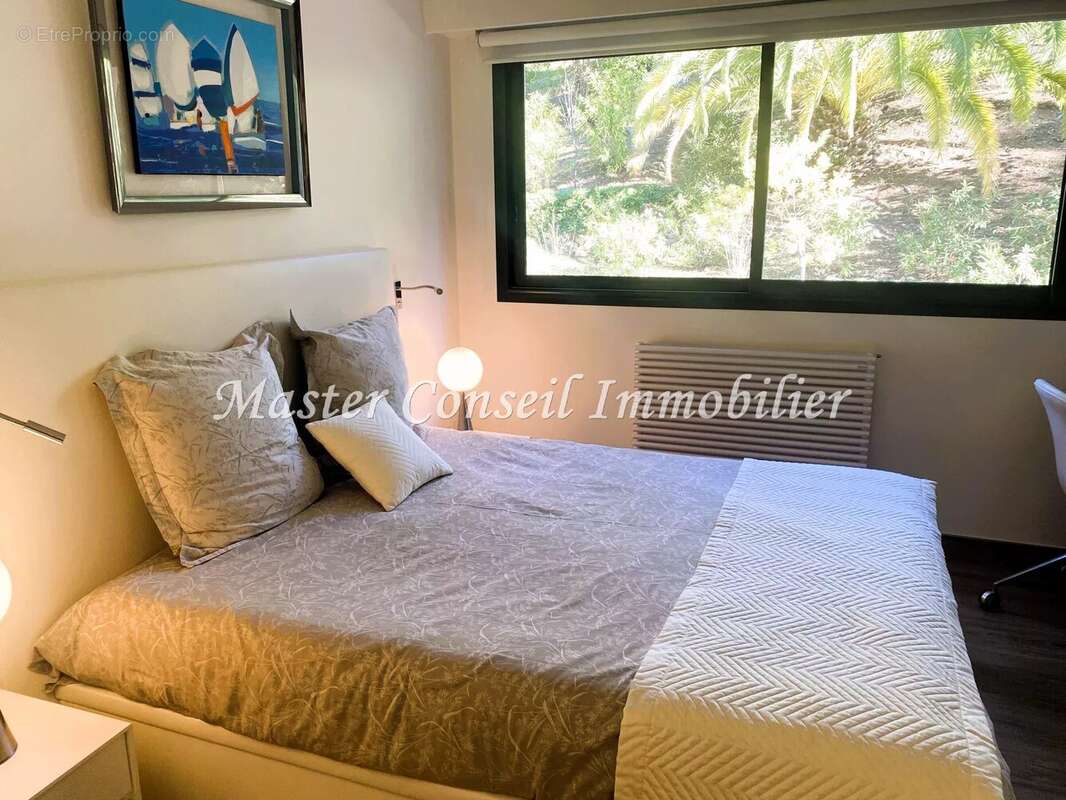 Appartement à LE CANNET