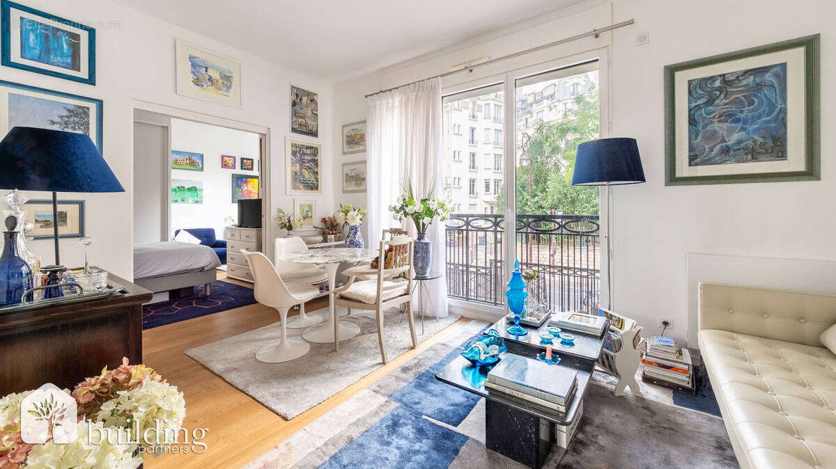 Appartement à NEUILLY-SUR-SEINE
