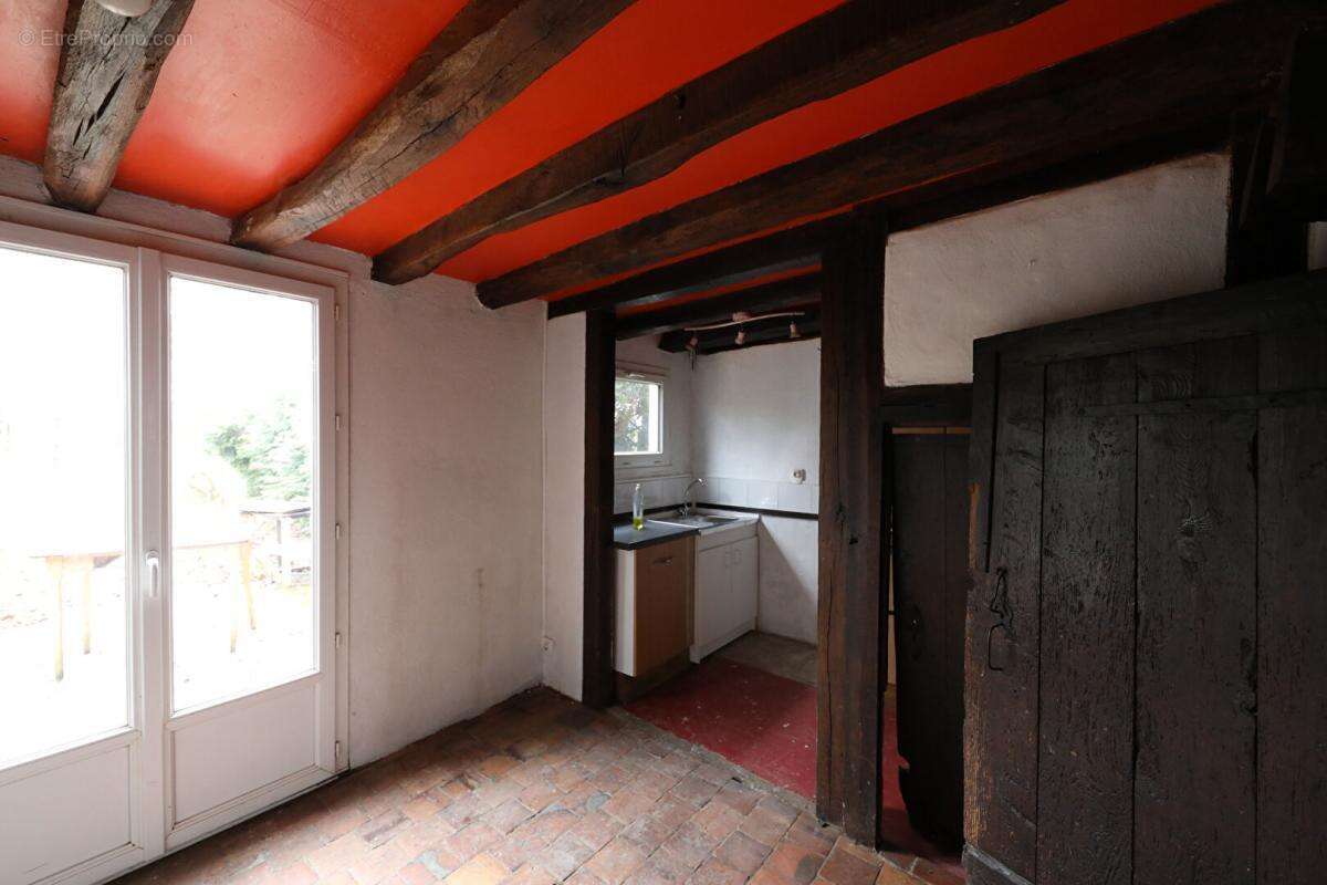 Maison à LE CHARME